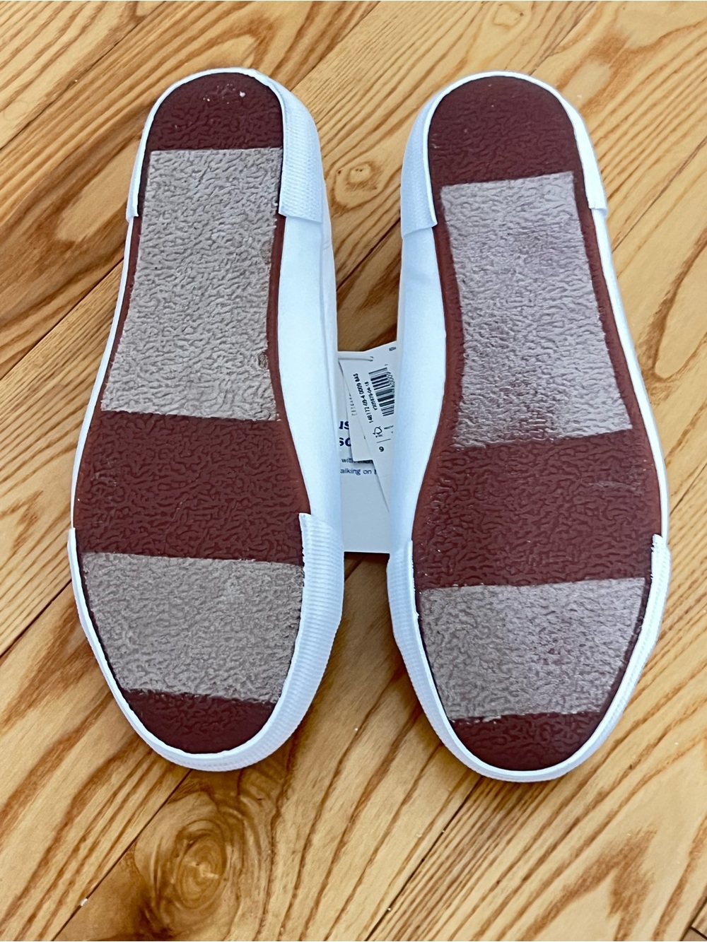Old Navy White Low-Top Comfy Canvas Sneakers Size 9 Perfect Everyday Shoes - Picture 8 of 13